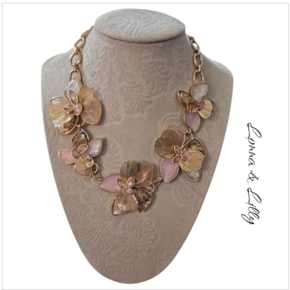 NWT Lonna & Lilly Gold / Pink Flower Frontal Statement Necklace